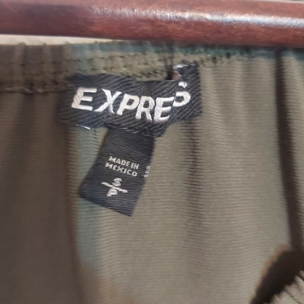Express Top - Picture 3 of 3
